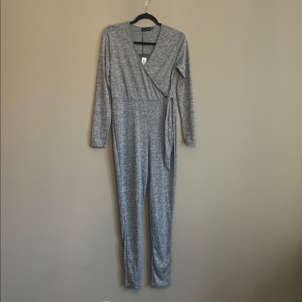 Pretty Little Thing | New Wrap Front Tie Waist Jumpsuit Women’s size 8 Gray Knit